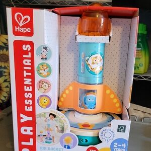 Hape Play Essentials Air Rocket Toy - Orange and Blue